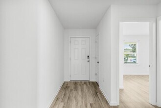 39 Riverwalk Xing in Freeport, FL - Building Photo - Building Photo