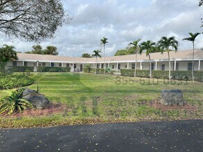 3000 NW 5th Ave in Boca Raton, FL - Building Photo - Building Photo