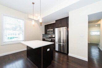 10 Marion St in Medford, MA - Foto de edificio - Building Photo