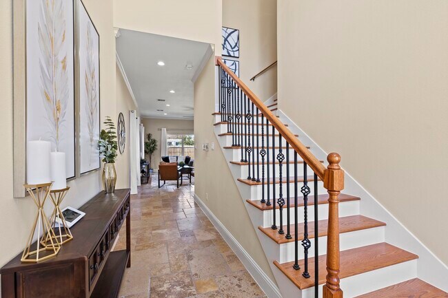 property at 2211 Silverbonnet St