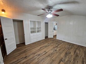 717 Fulton St in Denton, TX - Building Photo