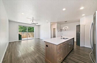 2715 N Carmen Ave in Boise, ID - Building Photo - Building Photo