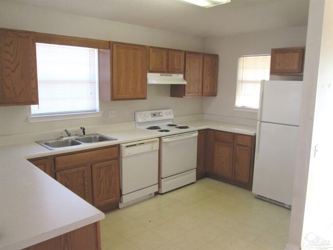 4064 Glenway Dr in Pensacola, FL - Building Photo - Building Photo