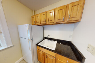 35 Park Dr, Unit 16 in Boston, MA - Building Photo - Building Photo