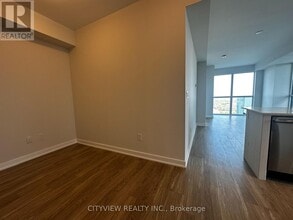 430-2430 Square One Dr in Mississauga, ON - Building Photo - Building Photo