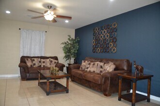 109 Ramon Cardenas Dr in Del Rio, TX - Building Photo - Building Photo