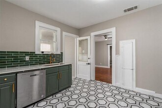 5213 Tremont St in Dallas, TX - Building Photo - Building Photo