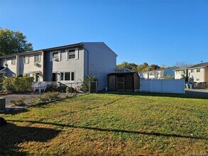 35 N Aspen Rd in Middletown, NY - Building Photo - Building Photo