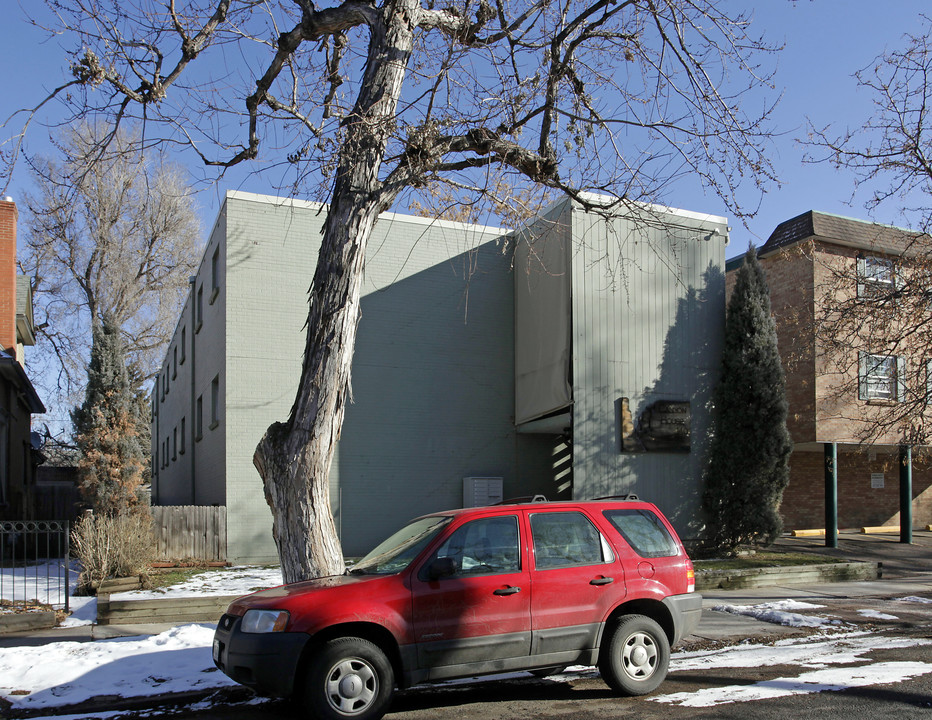 Canyon House in Denver, CO - Building Photo