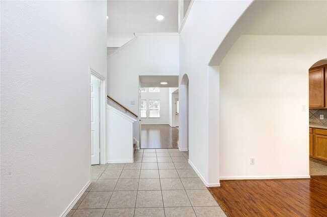 property at 11 E Sage Creek Pl