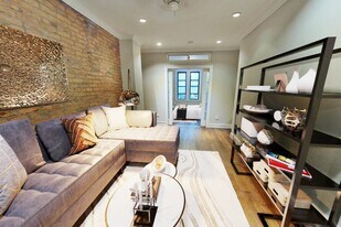 529 E 6th St, Unit 2B in New York, NY - Building Photo