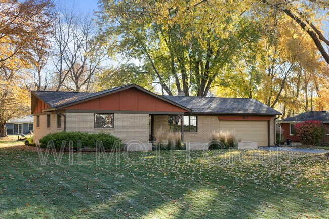 10327 Orchard Park Dr W in Indianapolis, IN - Building Photo - Building Photo