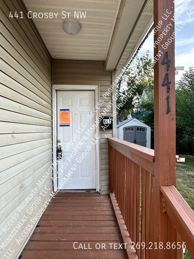 441 Crosby St NW in Grand Rapids, MI - Foto de edificio - Building Photo