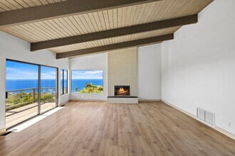 1220 Anacapa Way in Laguna Beach, CA - Building Photo - Building Photo