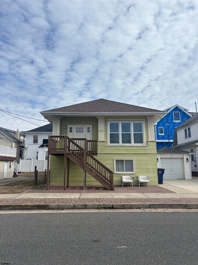 property at 3 N Wissahickon Ave