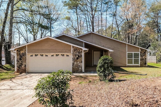 11060 Indian Village Dr in Alpharetta, GA - Building Photo - Building Photo