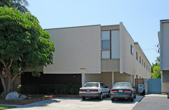 4065 McLaughlin Ave in Los Angeles, CA - Building Photo - Building Photo