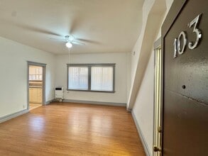 EBA in Los Angeles, CA - Foto de edificio - Interior Photo