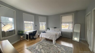 274 Edison Rd in Trumbull, CT - Building Photo - Building Photo