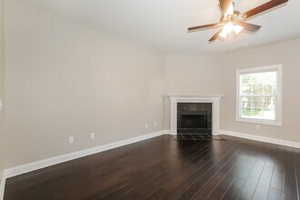 5210 Cedar Shoals Dr in Buford, GA - Building Photo - Building Photo