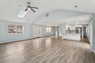 8157 Sheffield Dr in Gloucester, VA - Building Photo - Building Photo