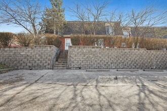 10411 Corbeil Dr in St. Louis, MO - Building Photo - Building Photo