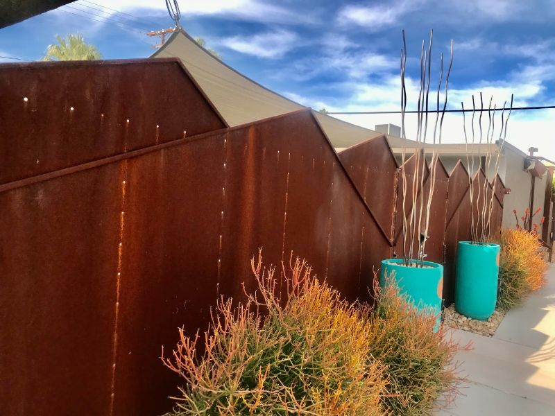521 Desert Way Apartments in Palm Springs, CA - Foto de edificio
