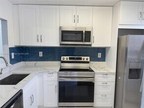 9539 Boca Cove Cir in Boca Raton, FL - Building Photo - Building Photo