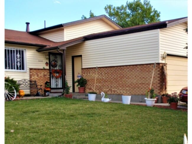property at 5444 Billings St