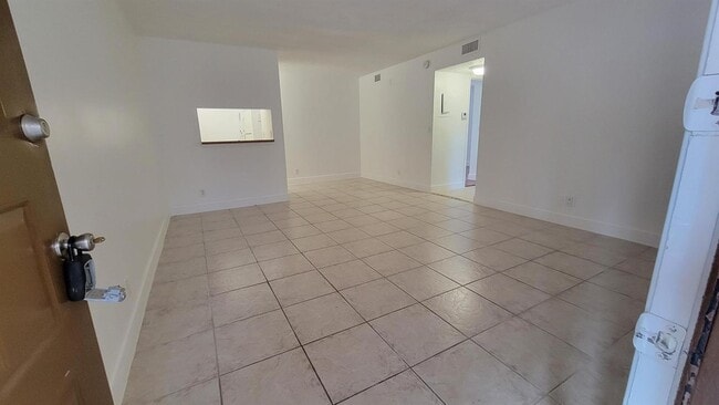 3712 N University Dr, Unit 3712 in Coral Springs, FL - Building Photo - Building Photo