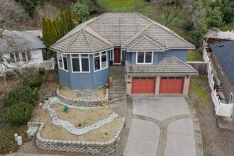 4388 Innsbruck Ridge in Medford, OR - Building Photo - Building Photo