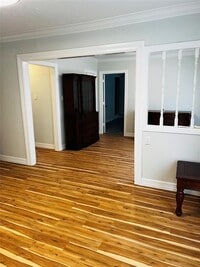 414 Clinton Park St photo'