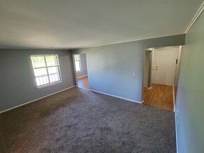 872 Gordon Smith Blvd in Hamilton, OH - Building Photo - Building Photo