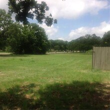 2112 Tanglewood St in Weatherford, TX - Building Photo - Building Photo