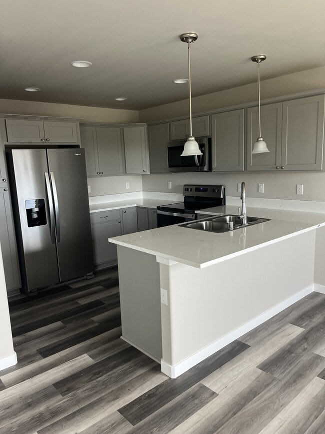 610 Mead Ave in Everson, WA - Building Photo - Building Photo