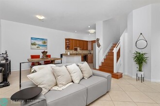 1222 NE 18th Ave in Fort Lauderdale, FL - Building Photo - Building Photo