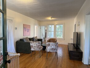 4605 Skidaway Rd in Savannah, GA - Building Photo - Building Photo