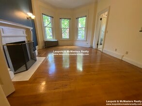 379 Commonwealth Ave, Unit 5A in Boston, MA - Building Photo - Building Photo