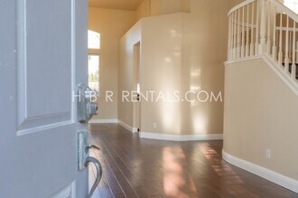 422 Meyenberg Ave in Ripon, CA - Building Photo - Building Photo