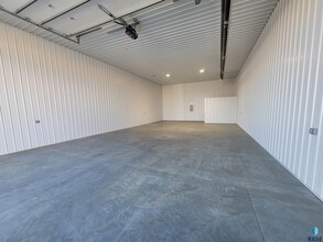 1301 John Deere Cir in Madison, SD - Building Photo - Building Photo