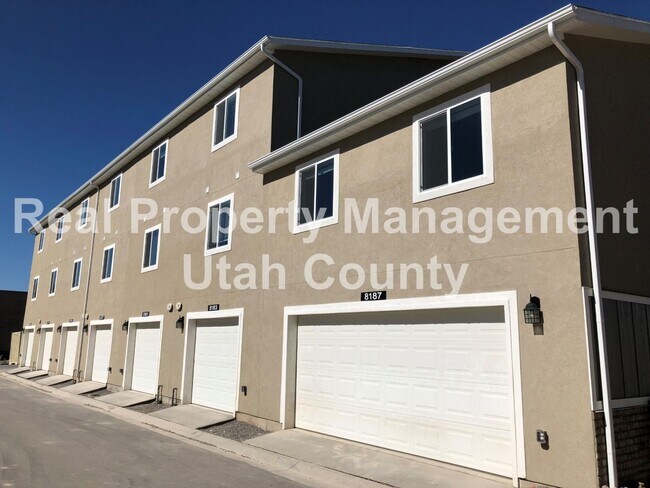 8187 Broken Spoke Ln in Eagle Mountain, UT - Building Photo - Building Photo