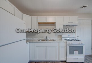 5284 Broadway 2E Broadway in Merrillville, IN - Building Photo - Building Photo