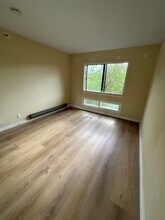 977 El Camino Real, Unit 303 in Burlingame, CA - Building Photo - Building Photo