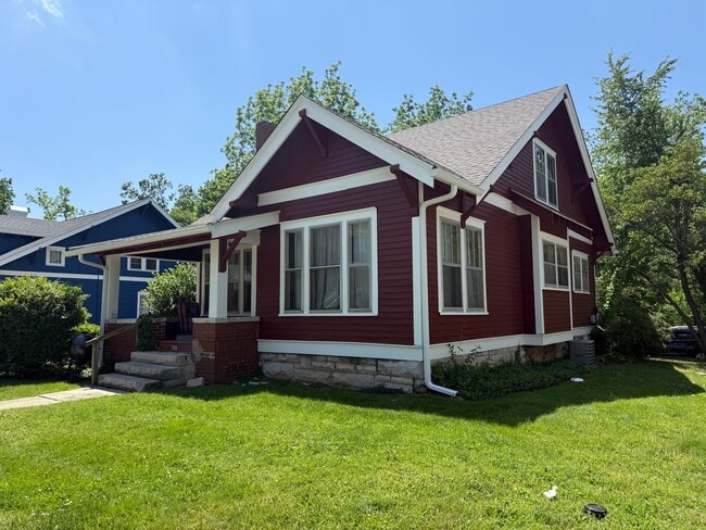 property at 520 S Park Ave