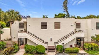 434 Palm Tree Dr in Bradenton, FL - Building Photo