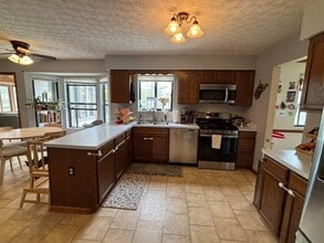 615 Ozem Gardner Way in Westerville, OH - Building Photo - Building Photo