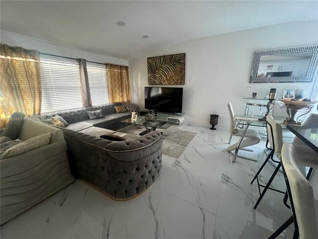 1216 SW 30th Ave in Fort Lauderdale, FL - Building Photo - Building Photo