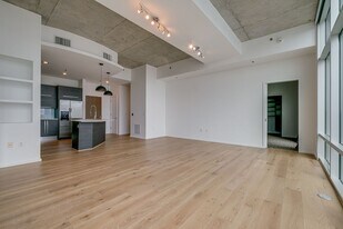 700 12th Ave S in Nashville, TN - Building Photo