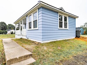 3502 Oaklawn Blvd in Hopewell, VA - Building Photo - Building Photo