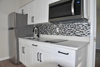 3409 22nd St Ct W in Bradenton, FL - Building Photo - Building Photo